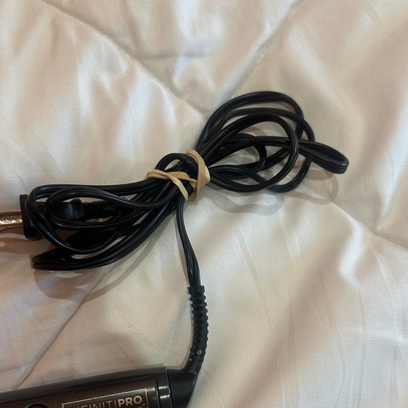 NWOT Sleek Black and Silver Curling Wand - Picture 3 of 5